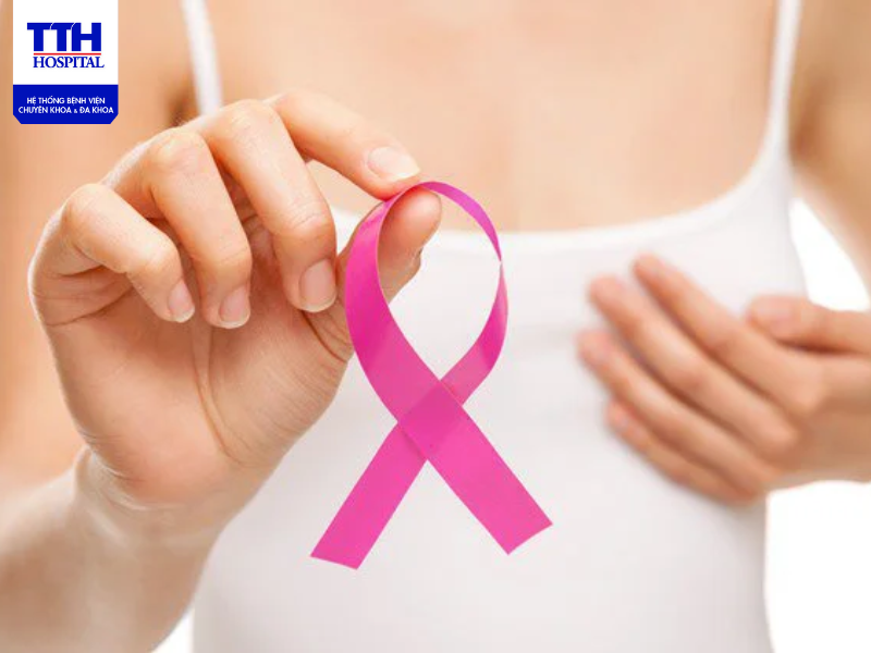 Một số phụ nữ khi mắc phải bệnh này thay vì đau ngực thì thường có cảm giác đau lưng hoặc vai gáy