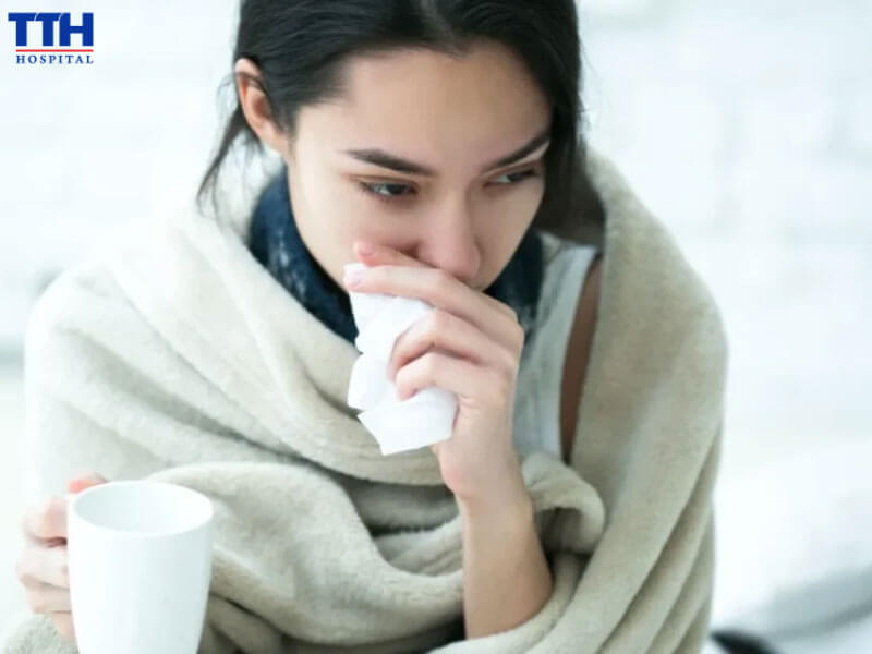  Da khô, nứt nẻ – Tình trạng phổ biến nhưng gây khó chịu kéo dài